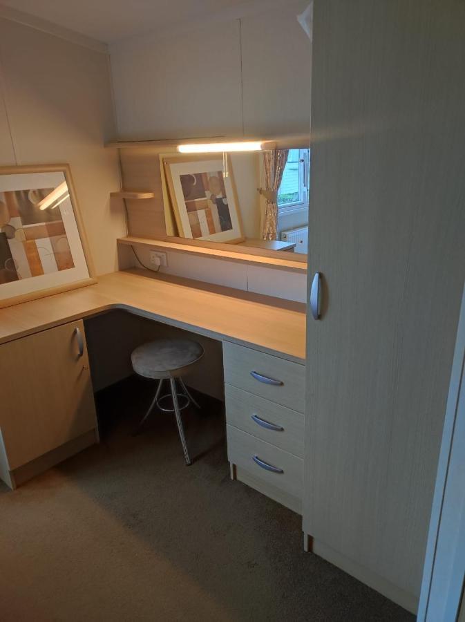 Swift Johnson Hotell Parkeston Eksteriør bilde